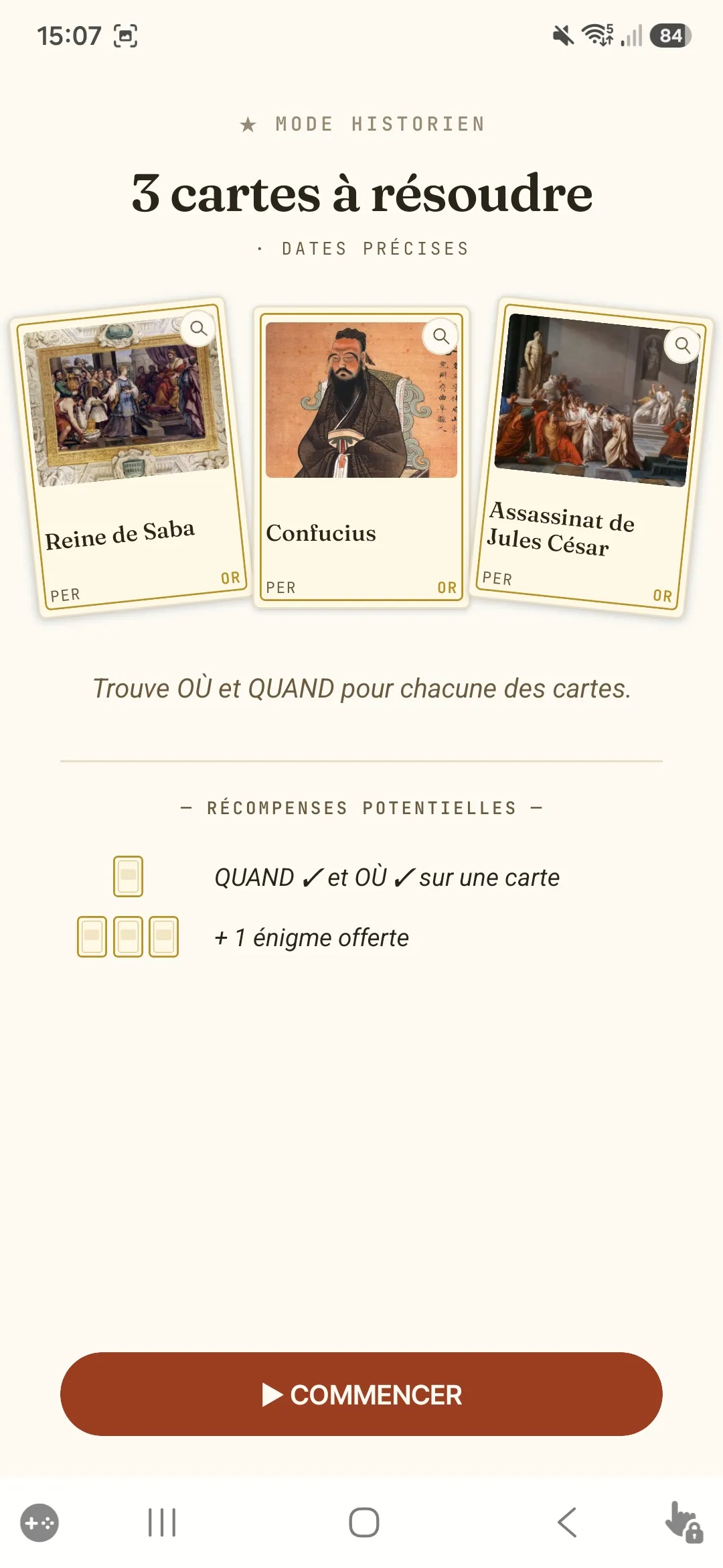 Le tirage de trois cartes au début d'une manche